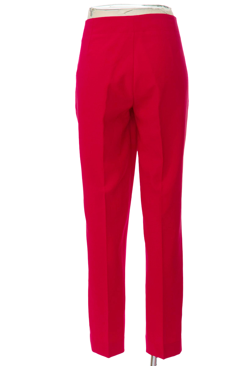 Pantalones color Rojo - Closeando