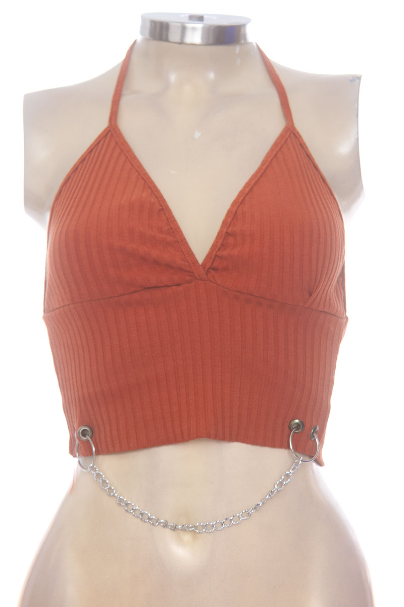 Top / Camiseta color Café - Closeando