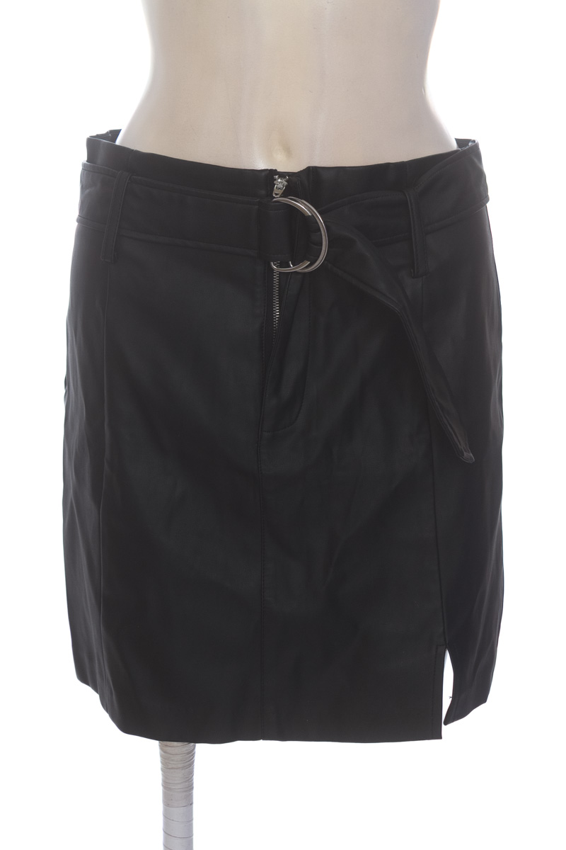 Falda color Negro - Forever 21