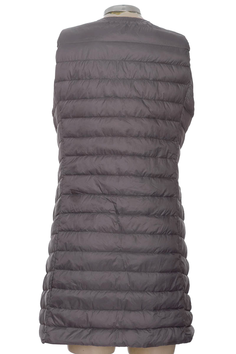 Chaqueta / Abrigo color Gris - Closeando