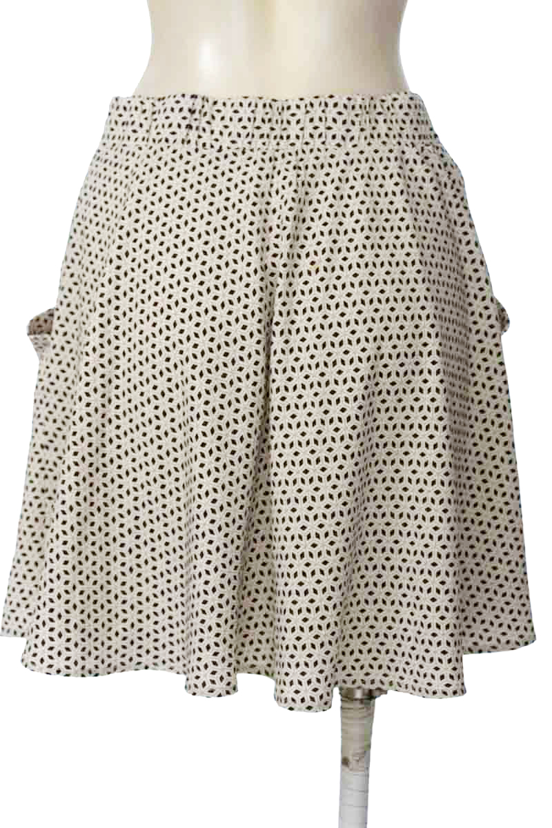 Falda color Beige - Forever 21