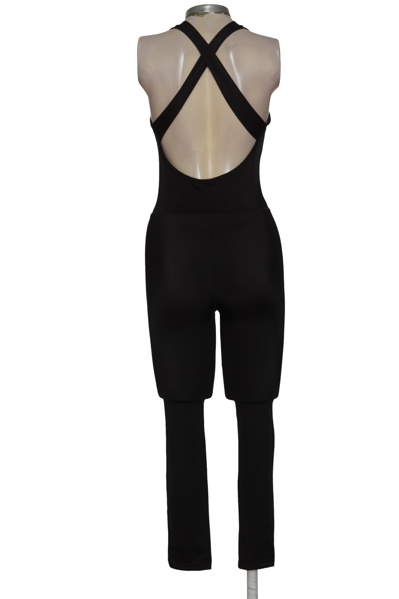 Ropa Deportiva / Salida de Baño color Negro - Closeando