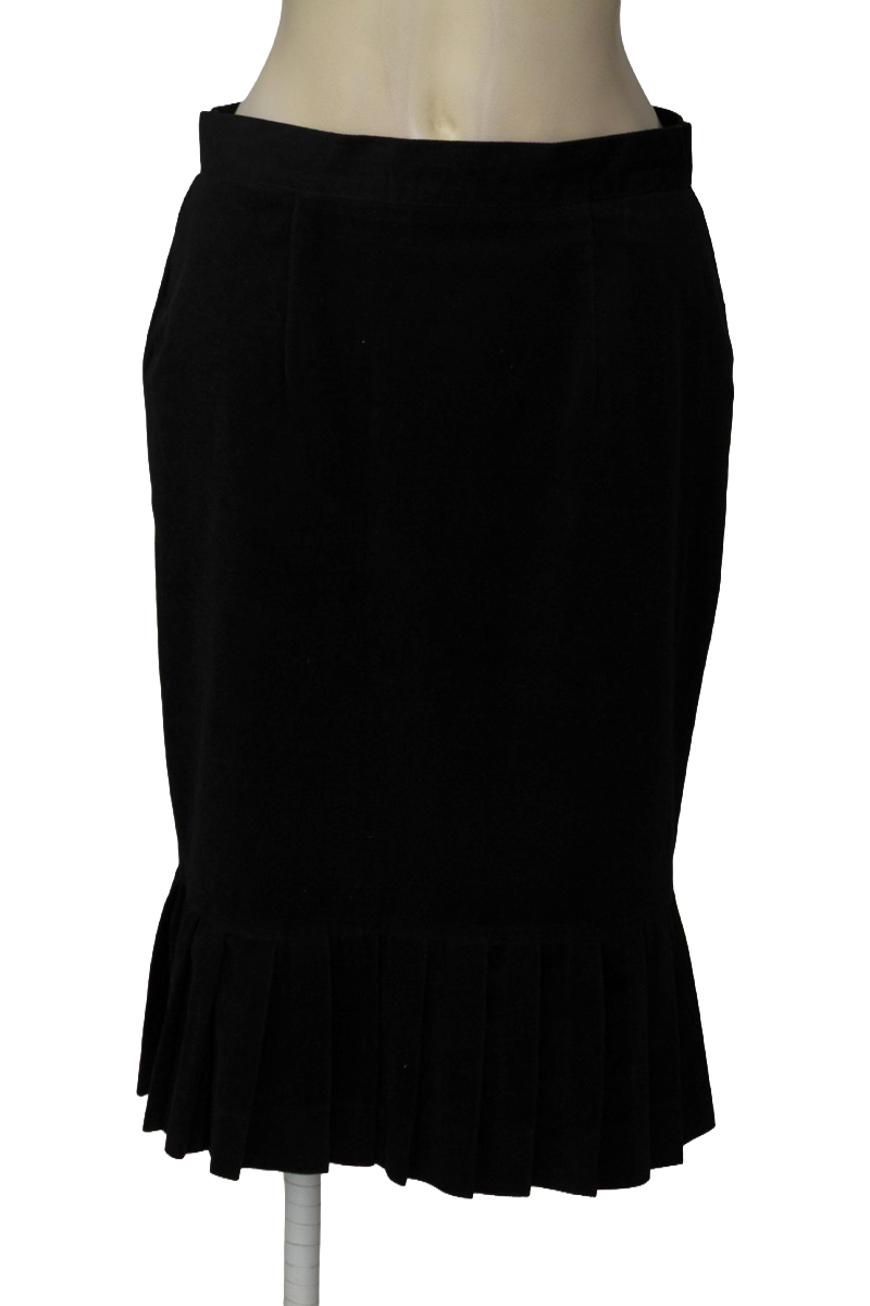 Falda color Negro - Closeando