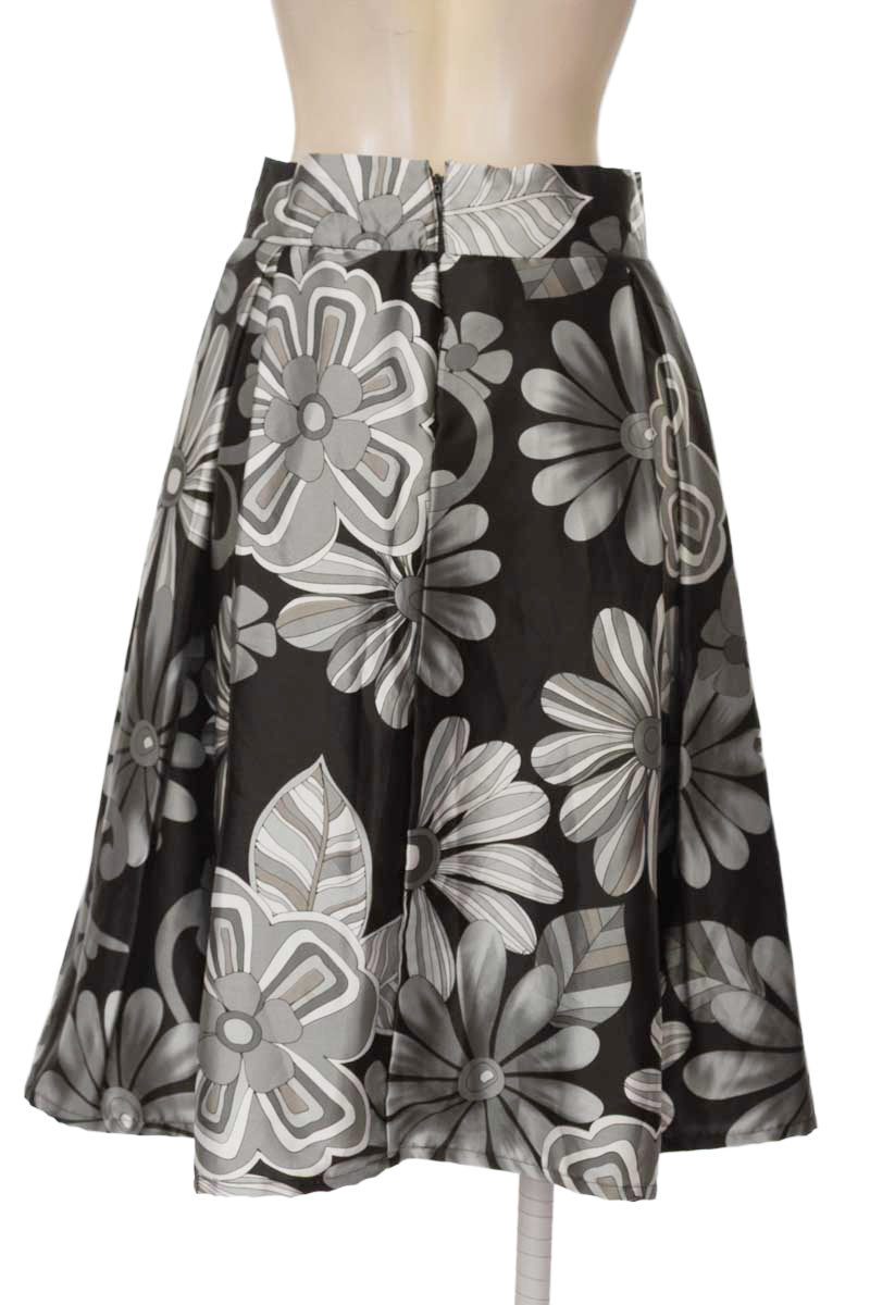 Falda color Negro - Closeando