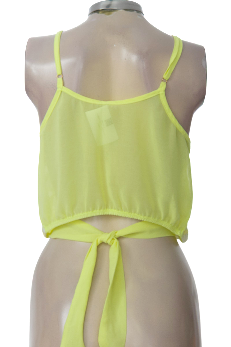 Top / Camiseta color Verde - Closeando