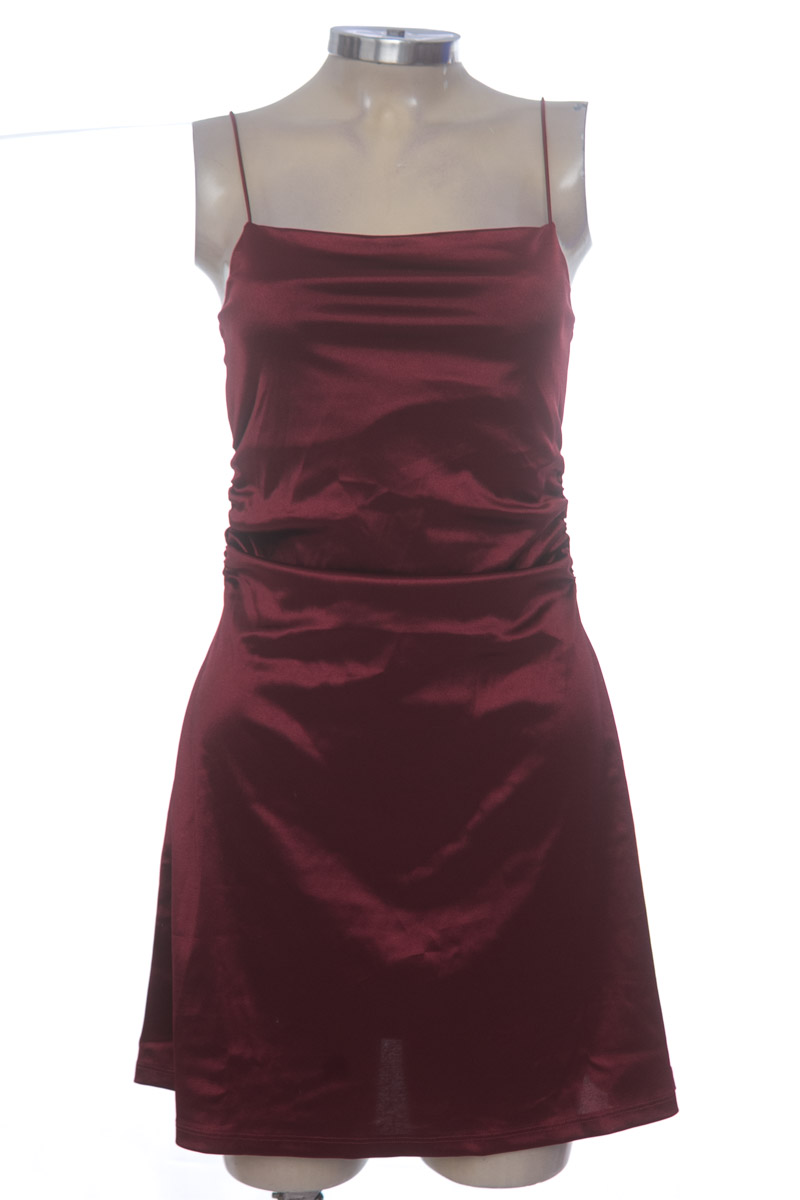 Vestido / Enterizo color Vinotinto - Divided by H&M