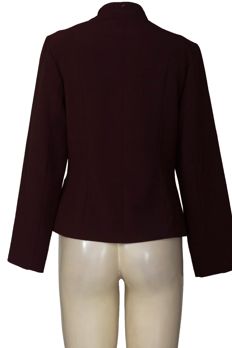 Chaqueta / Abrigo color Vinotinto - Closeando
