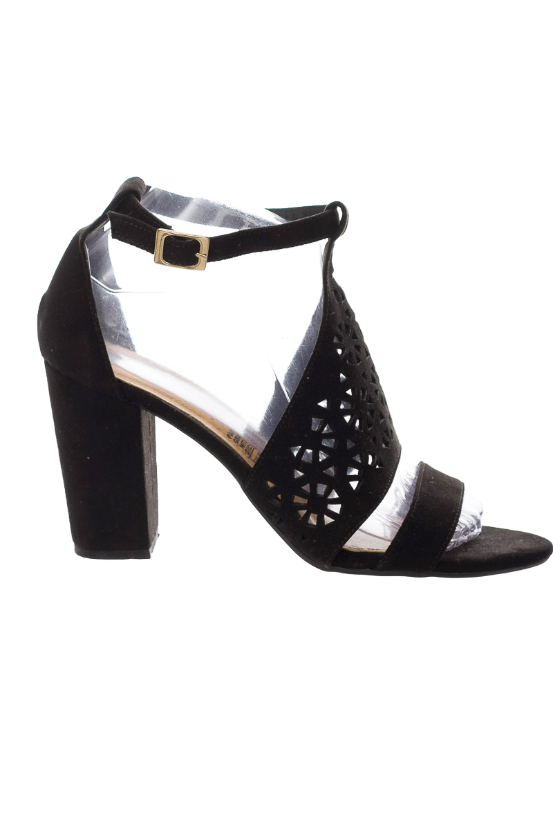 Zapatos color Negro - Luichiny