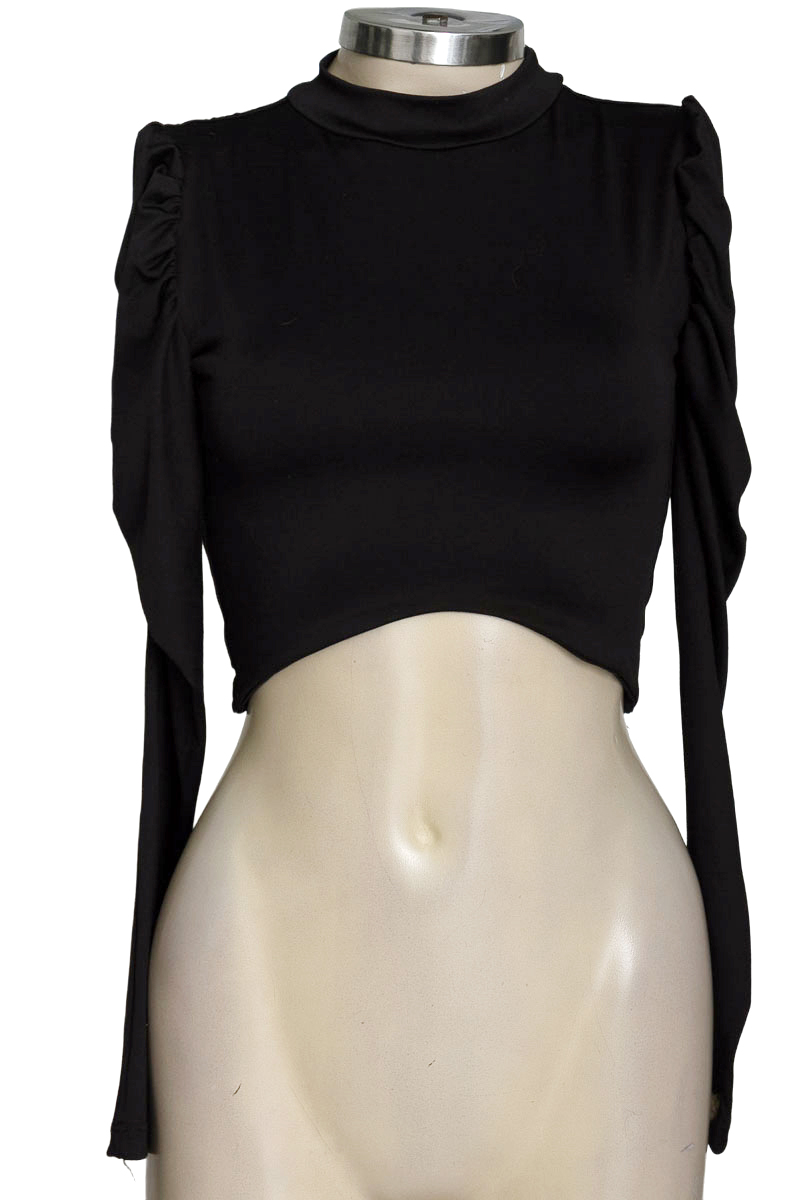 Top / Camiseta color Negro - Closeando