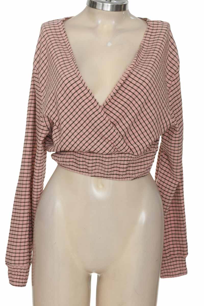 Top / Camiseta color Rosado - Divided by H&M
