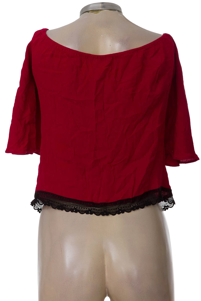 Top / Camiseta color Rojo - Wall Street