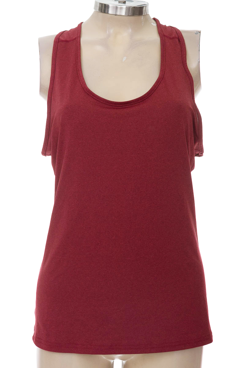 Ropa Deportiva / Salida de Baño color Vinotinto - Closeando