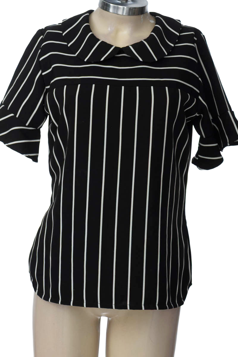 Blusa color Negro - Closeando