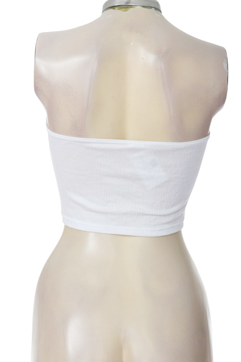 Top / Camiseta color Blanco - Loguin