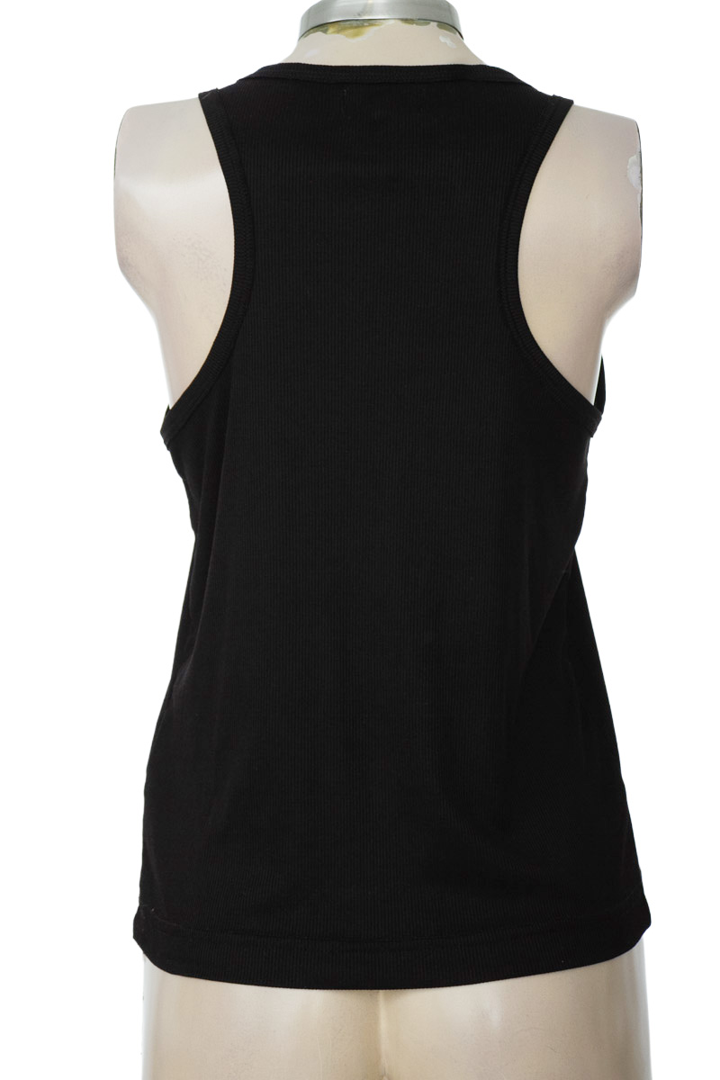 Top / Camiseta color Negro - Tennis