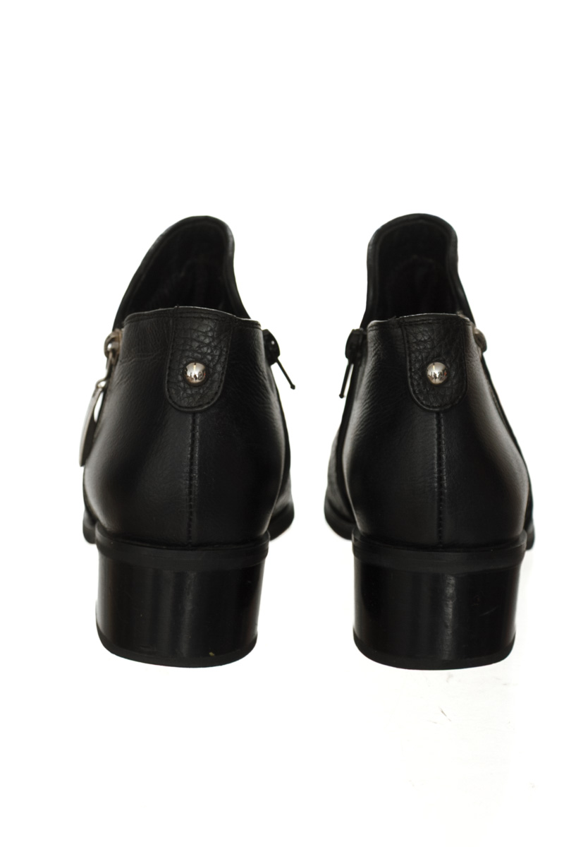 Zapatos color Negro - J&L