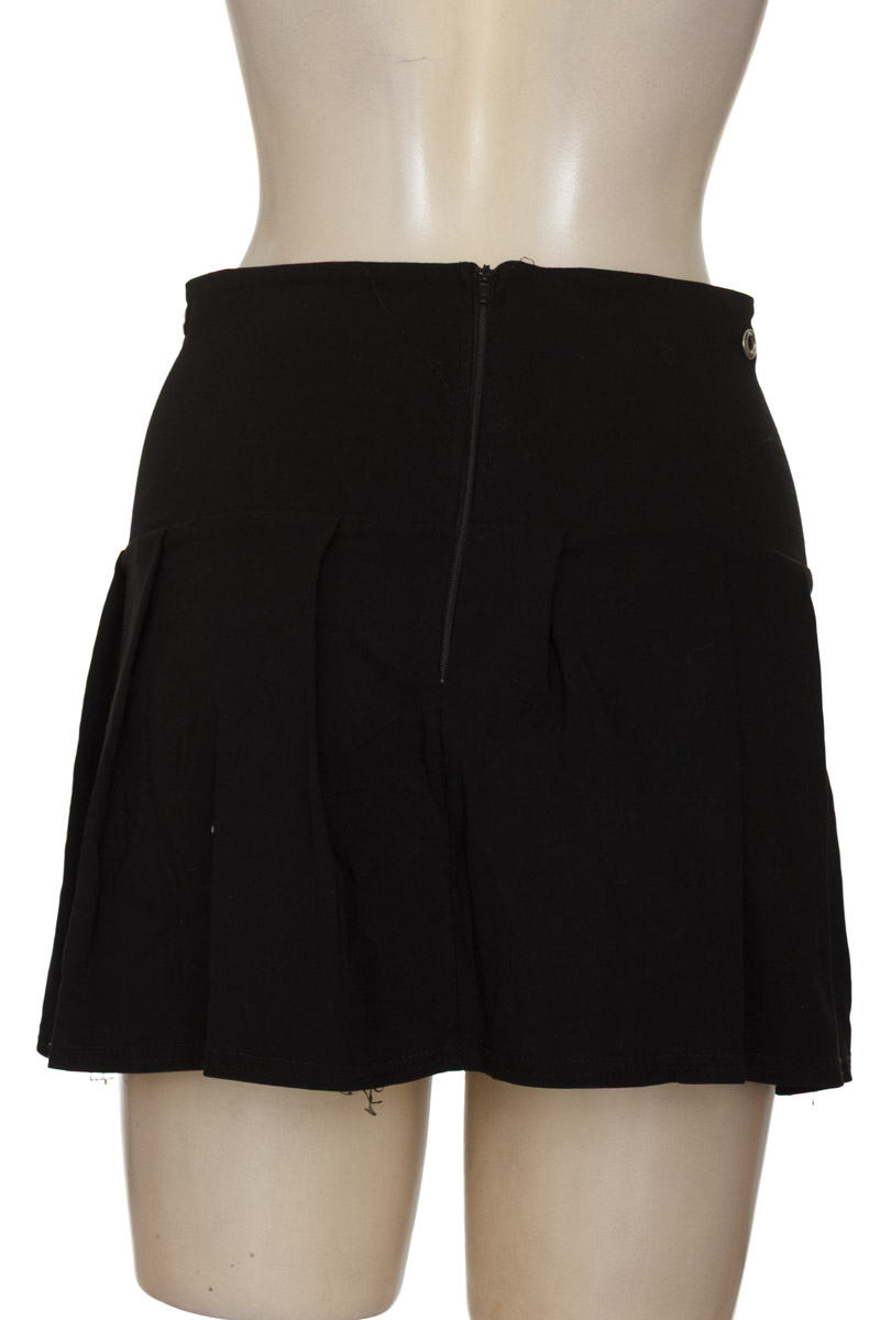 Falda color Negro - Closeando