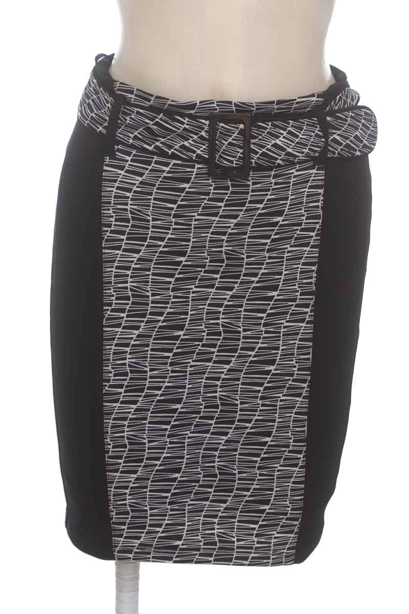 Falda color Negro - XUSS