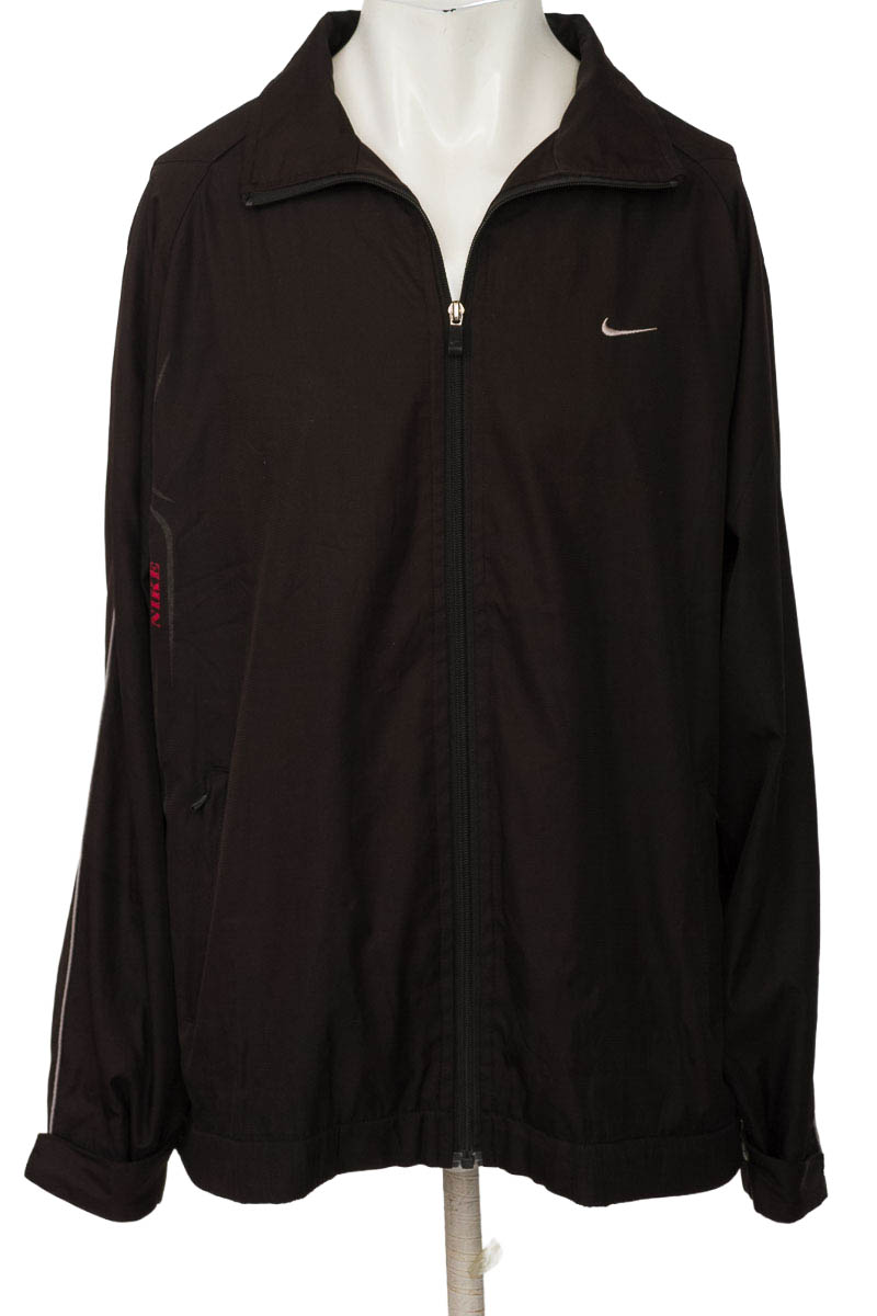 Ropa Deportiva color Negro - Closeando