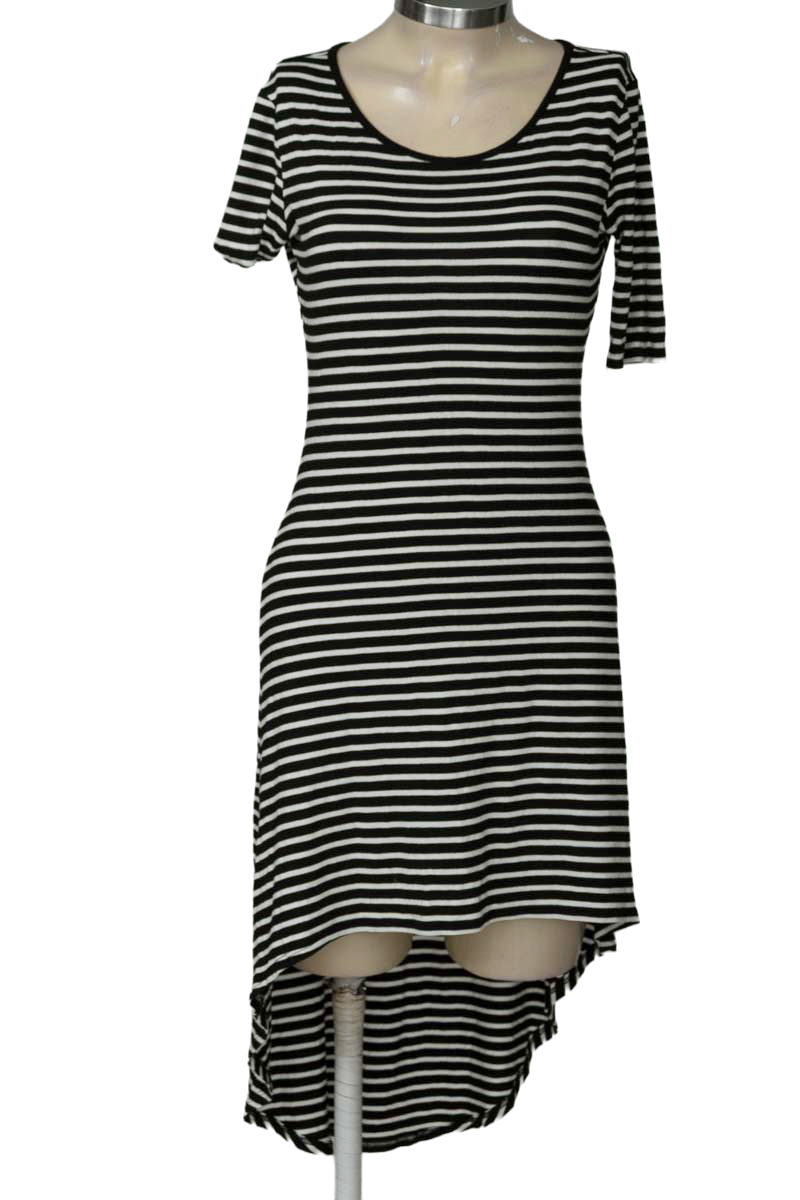 Vestido / Enterizo color Negro - Monteau