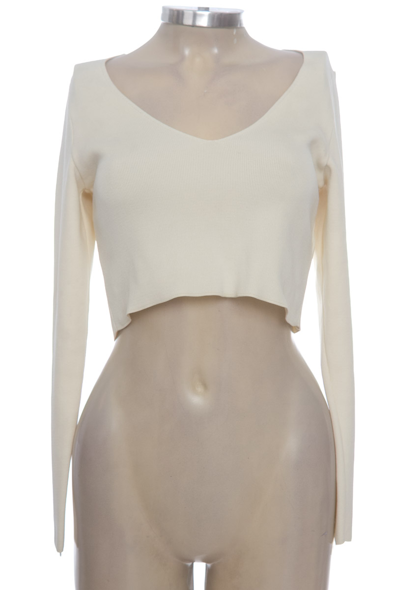 Top / Camiseta color Beige - Stradivarius