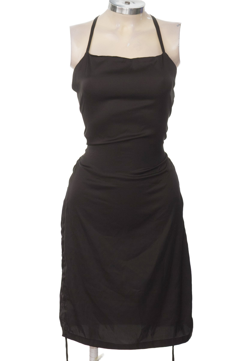 Vestido / Enterizo color Negro - Closeando