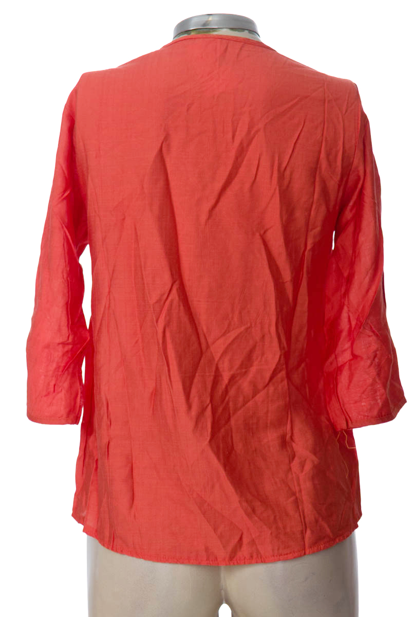 Blusa color Naranja - Closeando