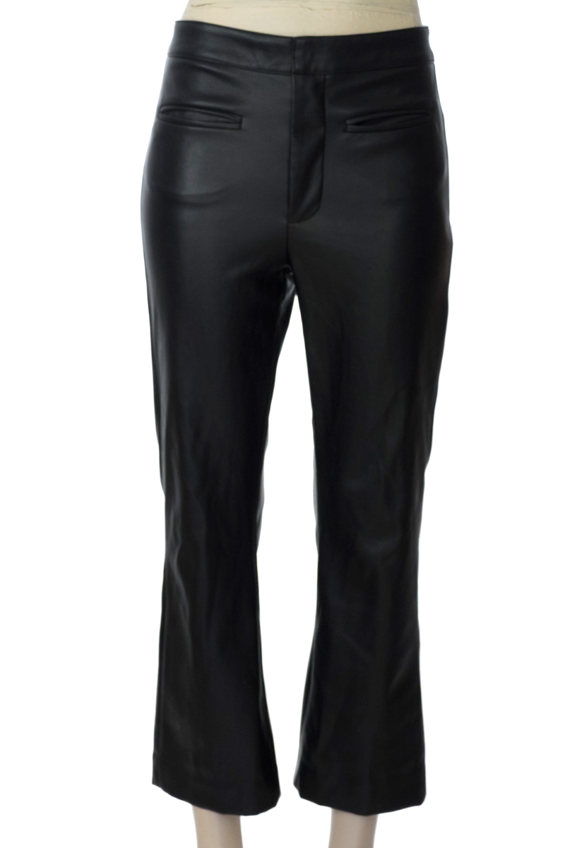 Pantalones color Negro - Basement