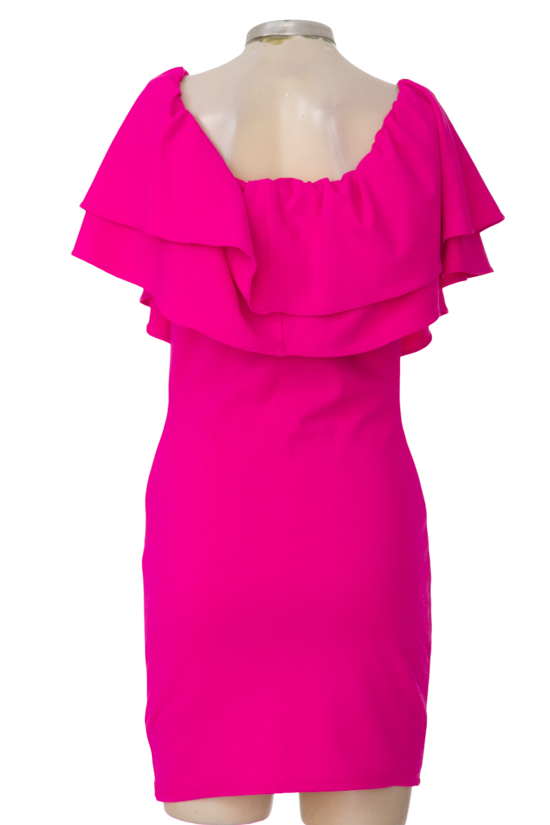Vestido / Enterizo color Fucsia - Closeando