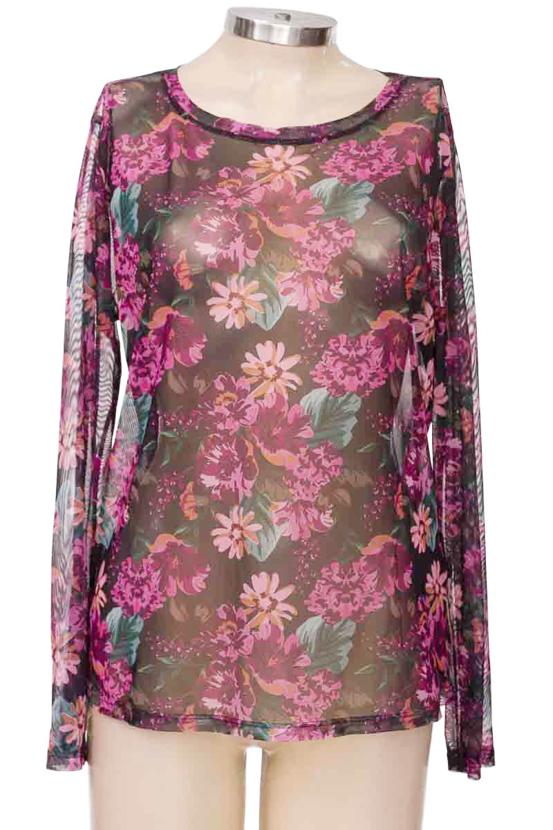 Top / Camiseta color Morado - Rifle