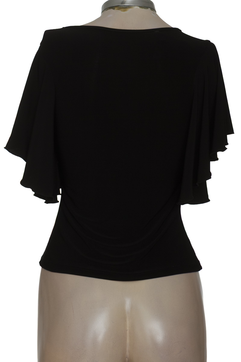 Blusa color Negro - Closeando