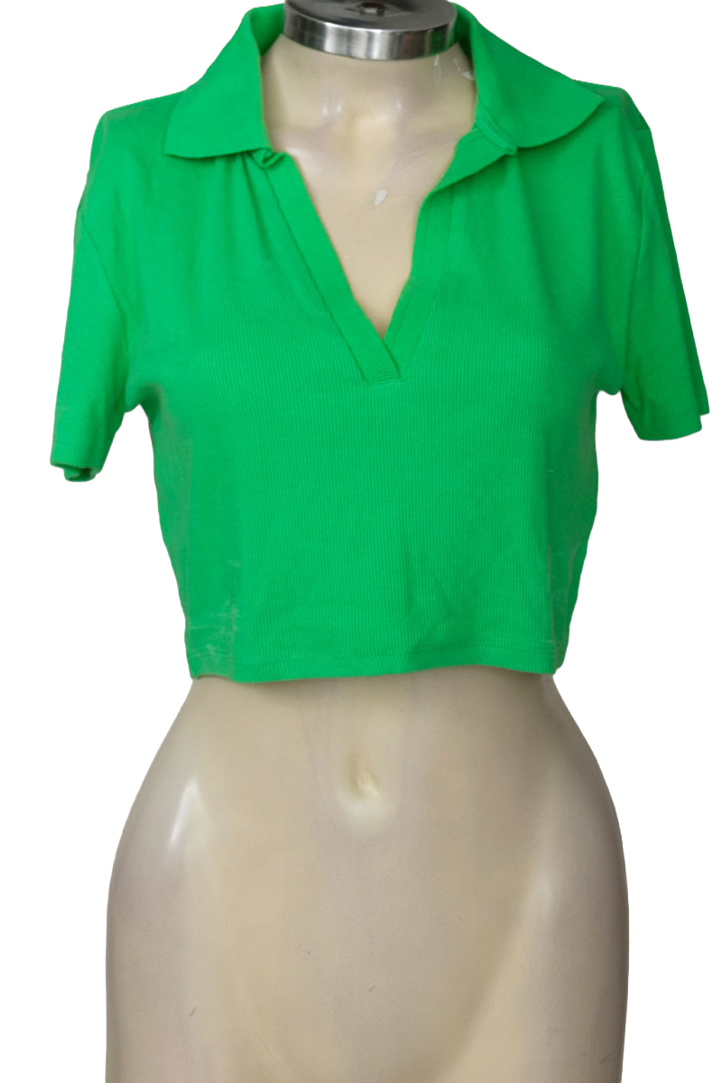 Top / Camiseta color Verde - Zara