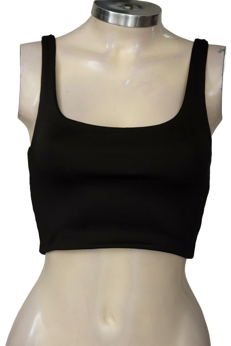 Top / Camiseta color Negro - Closeando