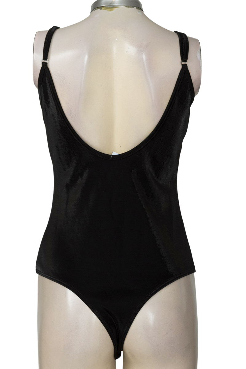 Top / Camiseta color Negro - ELA