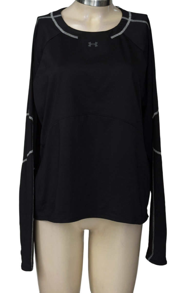 Ropa Deportiva / Salida de Baño color Negro - Under Armour