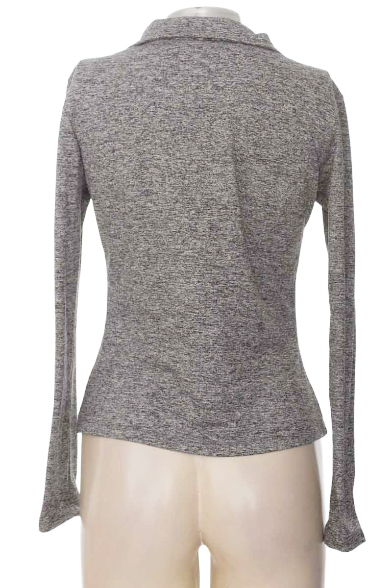 Ropa Deportiva / Salida de Baño color Gris - PATPRIMO