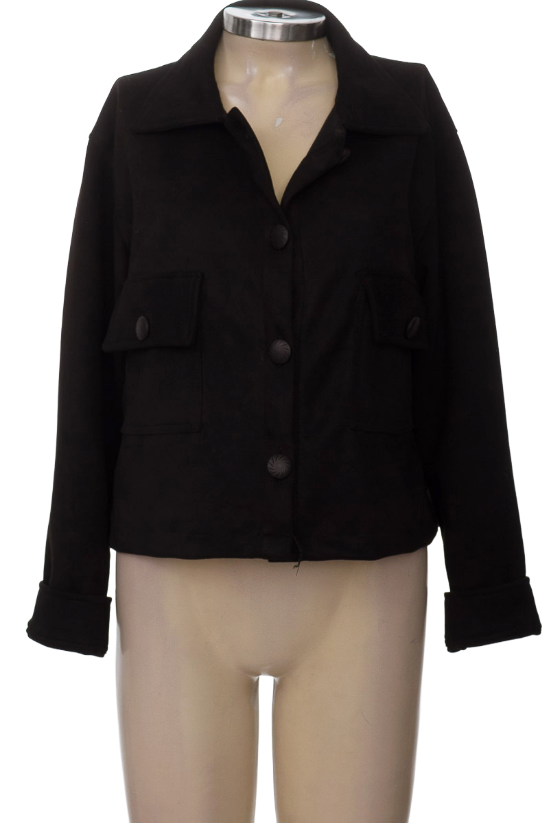 Chaqueta / Abrigo color Negro - Closeando