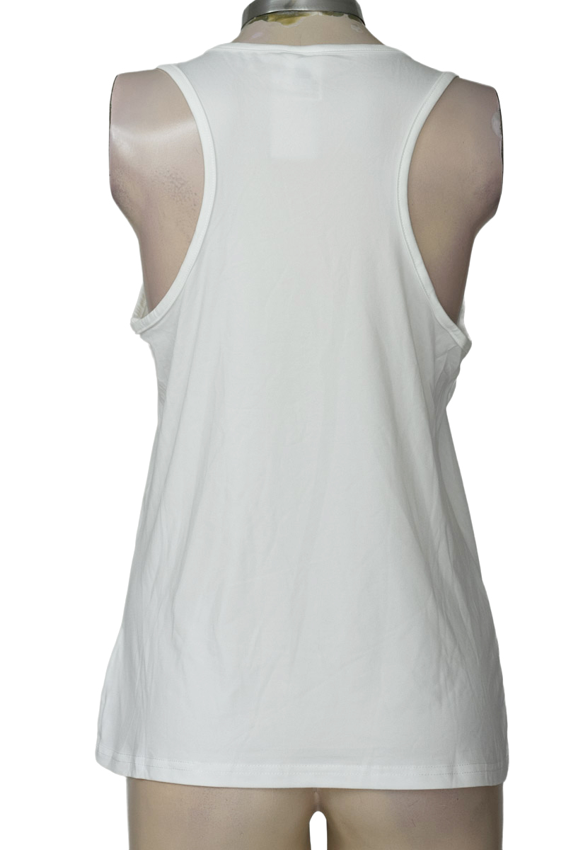 Top / Camiseta color Blanco - Closeando