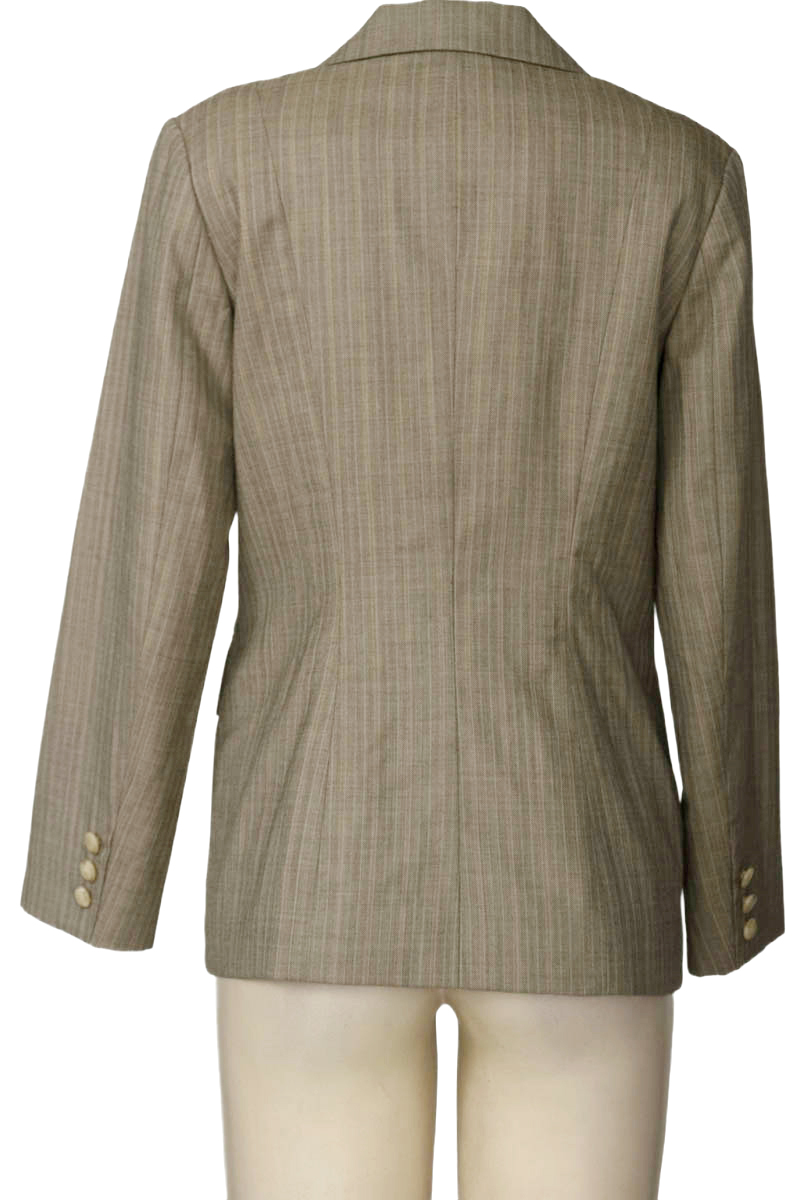 Chaqueta / Abrigo color Beige - Closeando