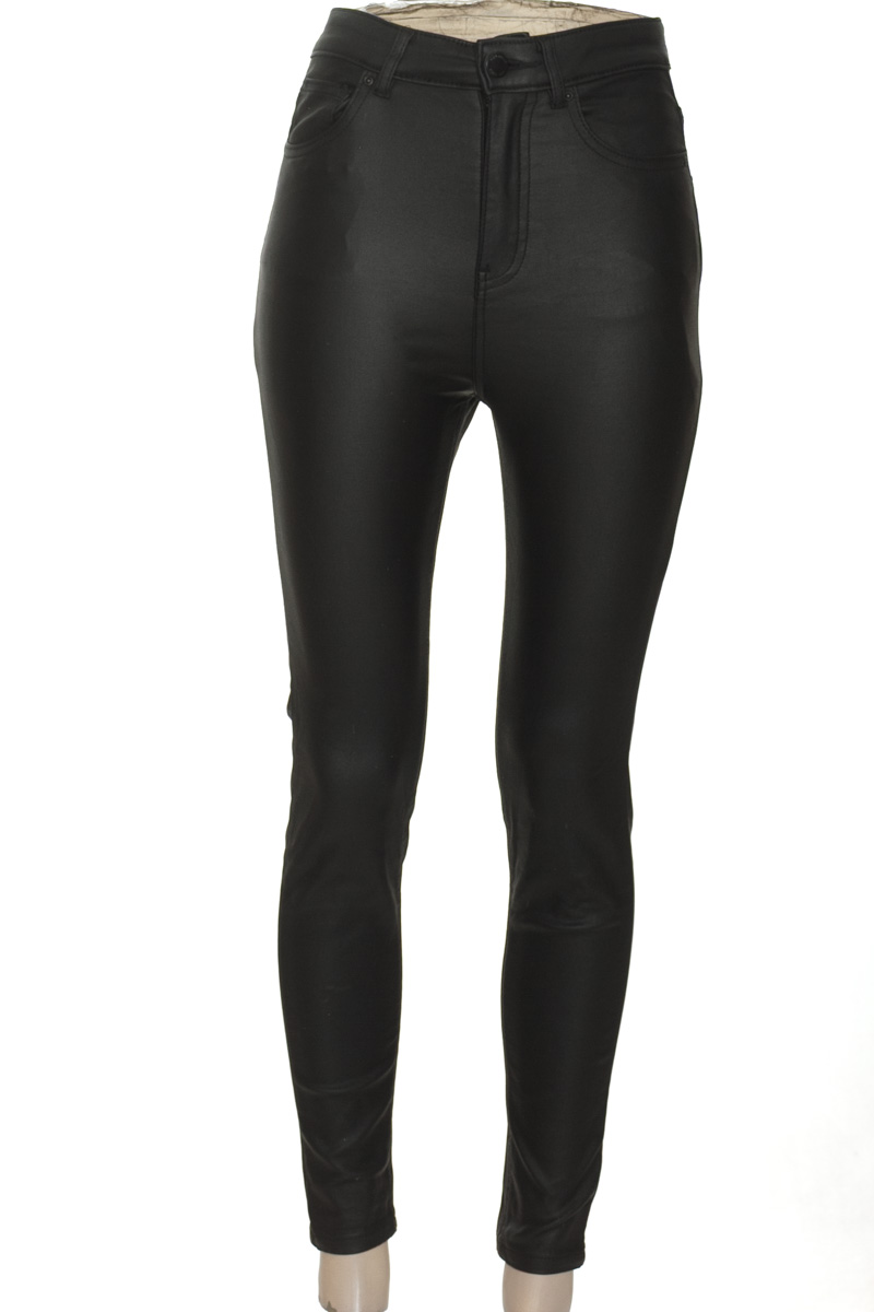 Pantalones color Negro - Pull & Bear