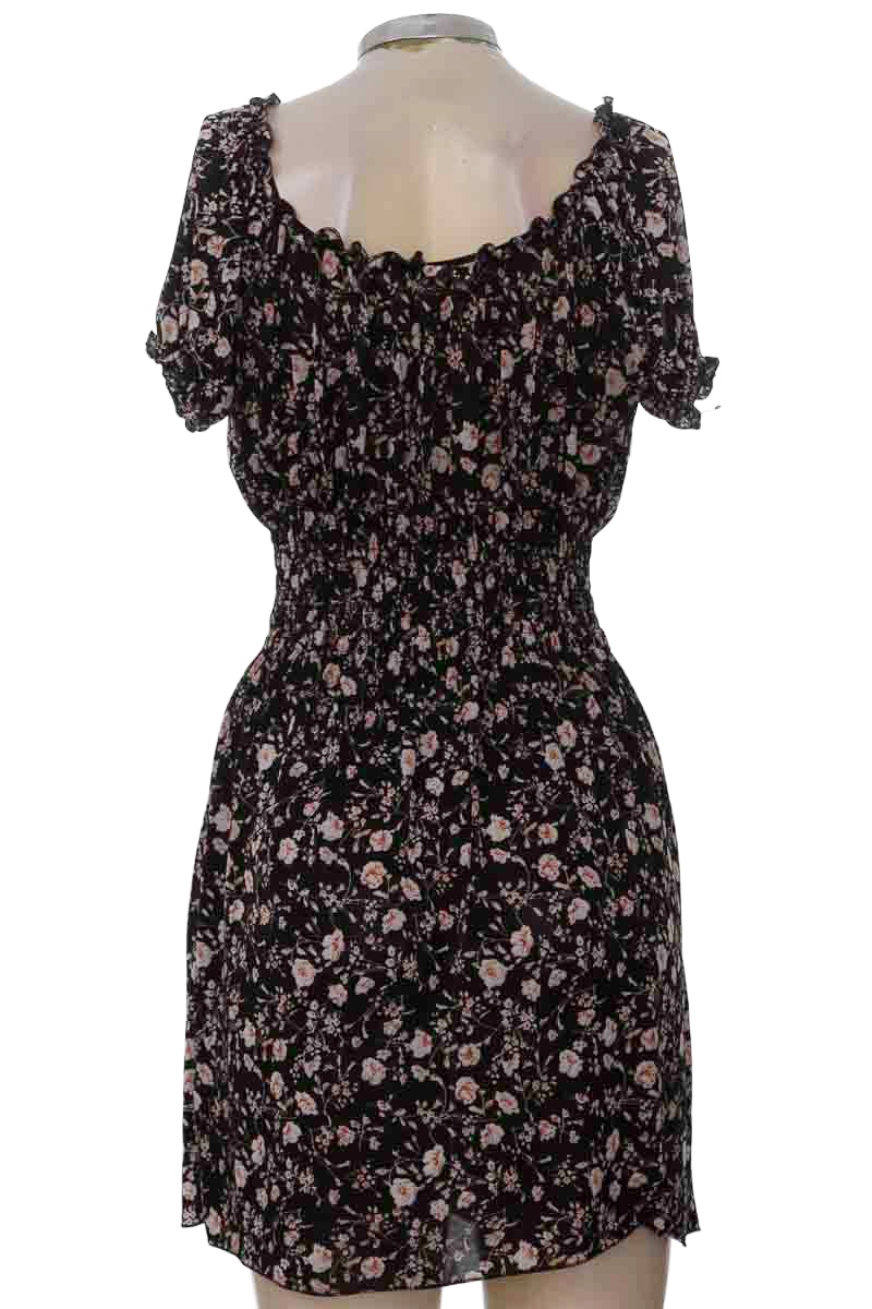 Vestido / Enterizo color Negro - Closeando