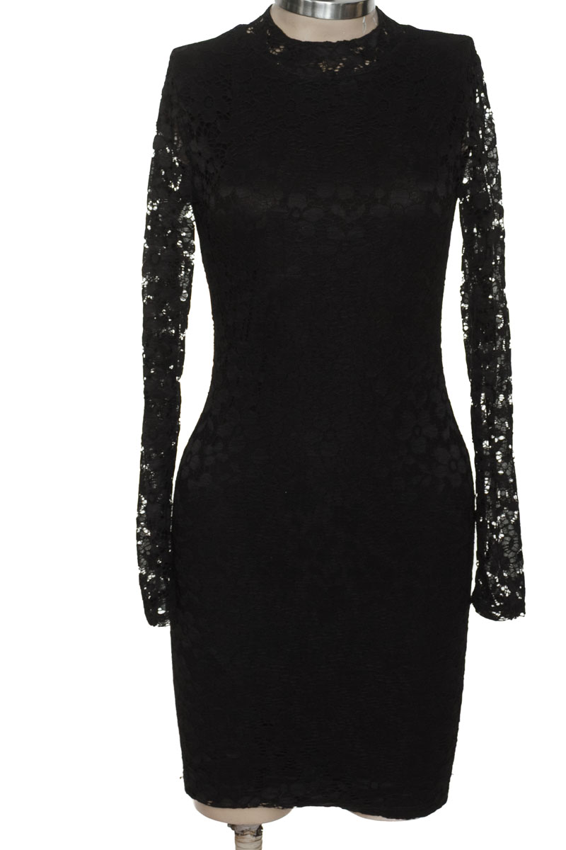 Vestido / Enterizo color Negro - Closeando