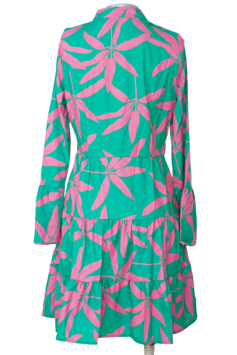 Vestido / Enterizo color Verde - Closeando