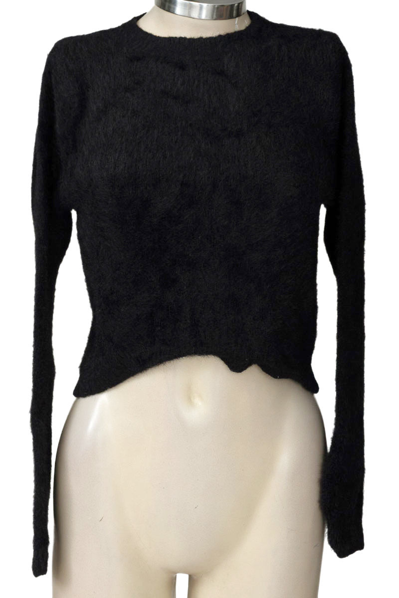 Sweater color Negro - Believe