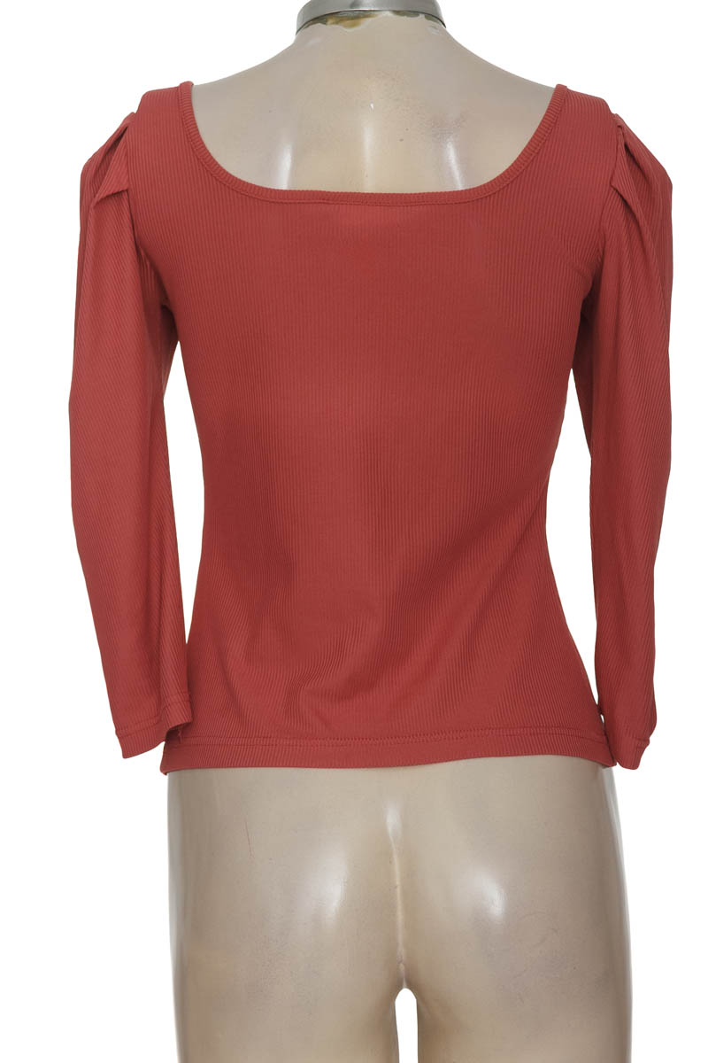 Top / Camiseta color Rosado - Quest