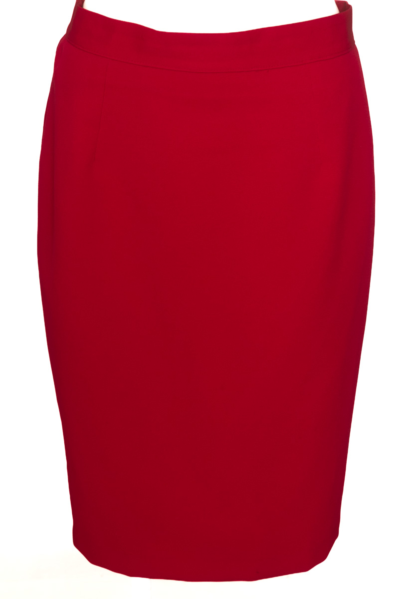 Falda color Rojo - Closeando