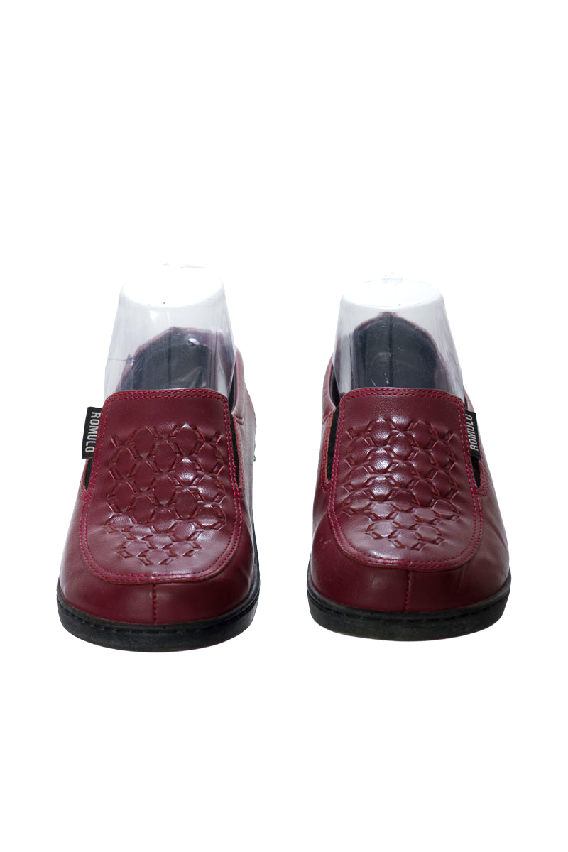 Zapatos color Vinotinto - Romulo