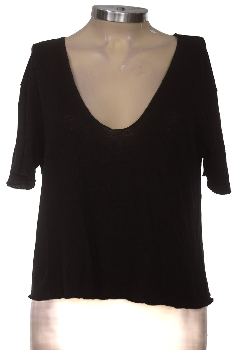 Top / Camiseta color Negro - Zara