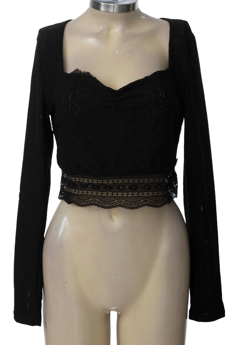 Top / Camiseta color Negro - Shein