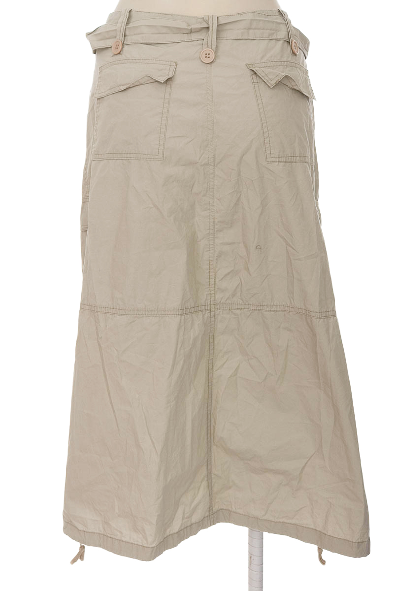 Falda color Beige - Closeando